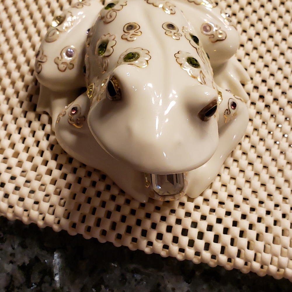 LENOX, The Prine of Jewels - Picture 10 of 15